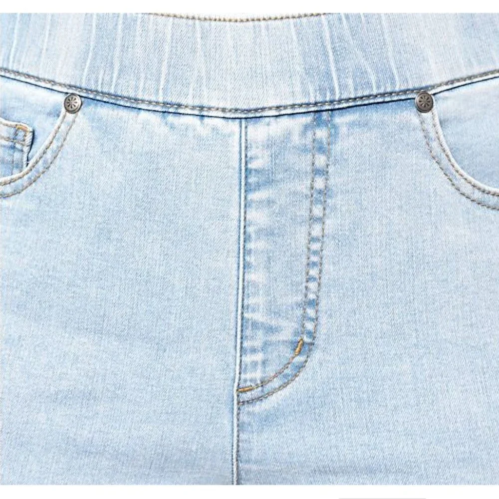 NEW Isaac Mizrahi Live! Regular Indigo True Denim Slim Jean w/ Stud Detail Sz 10 - Picture 3 of 5